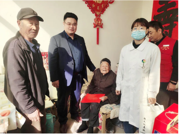 愛在重陽節(jié)，慰問暖人心